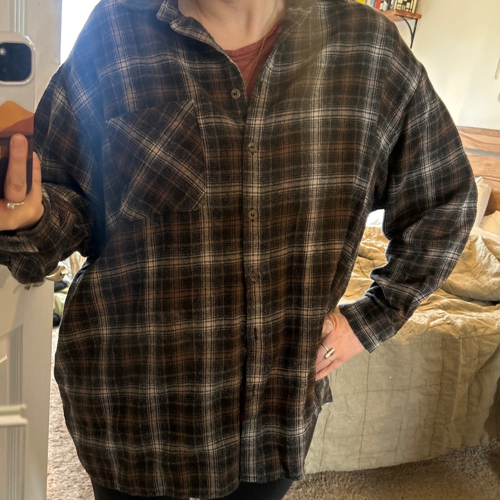 Carly Jean Los Angeles Leland flannel